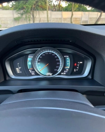 Volvo V60 cena 62900 przebieg: 133500, rok produkcji 2016 z Szprotawa małe 121